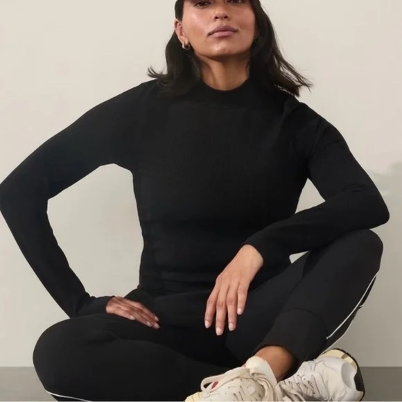 Athleta Renew Seamless Mock Neck Top, Black, Small - Picture 1 of 4